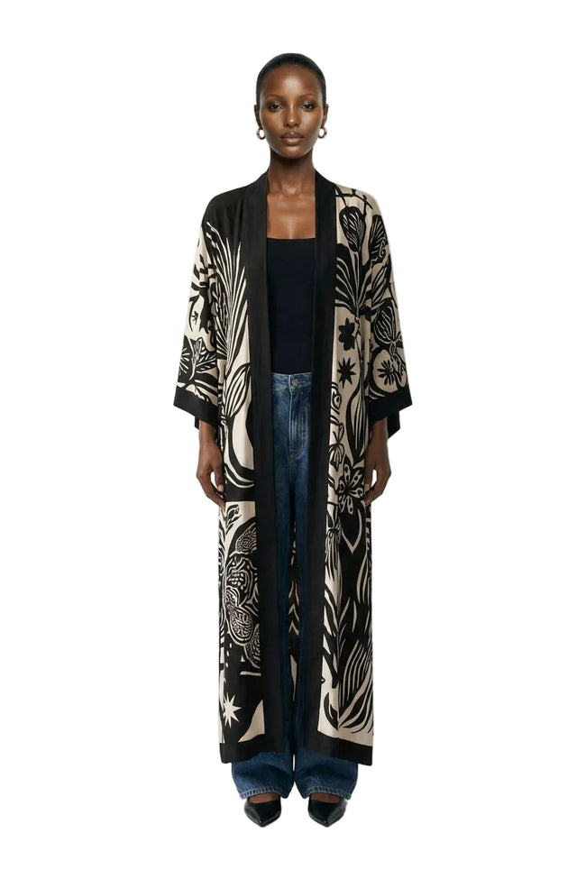 [PRE-ORDER]  Ivory Garden Kimono Hover Image
